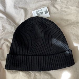 Lululemon Twist Knit Beanie